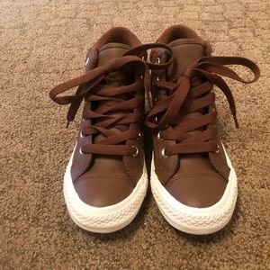 Kids size 2 leather Chuck Taylor sneakers